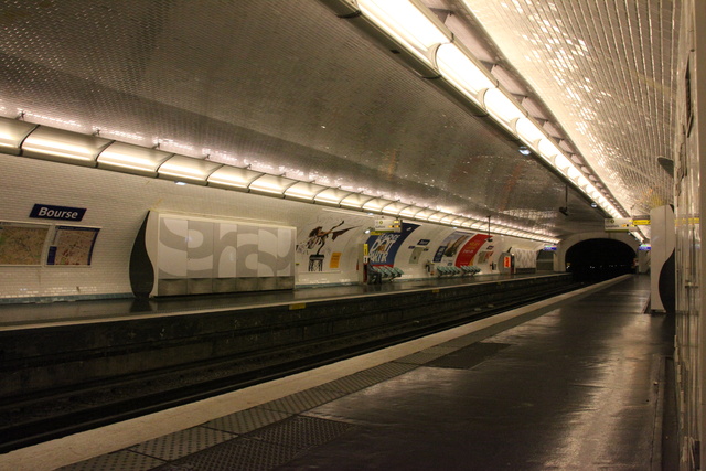 Metro Bourse
